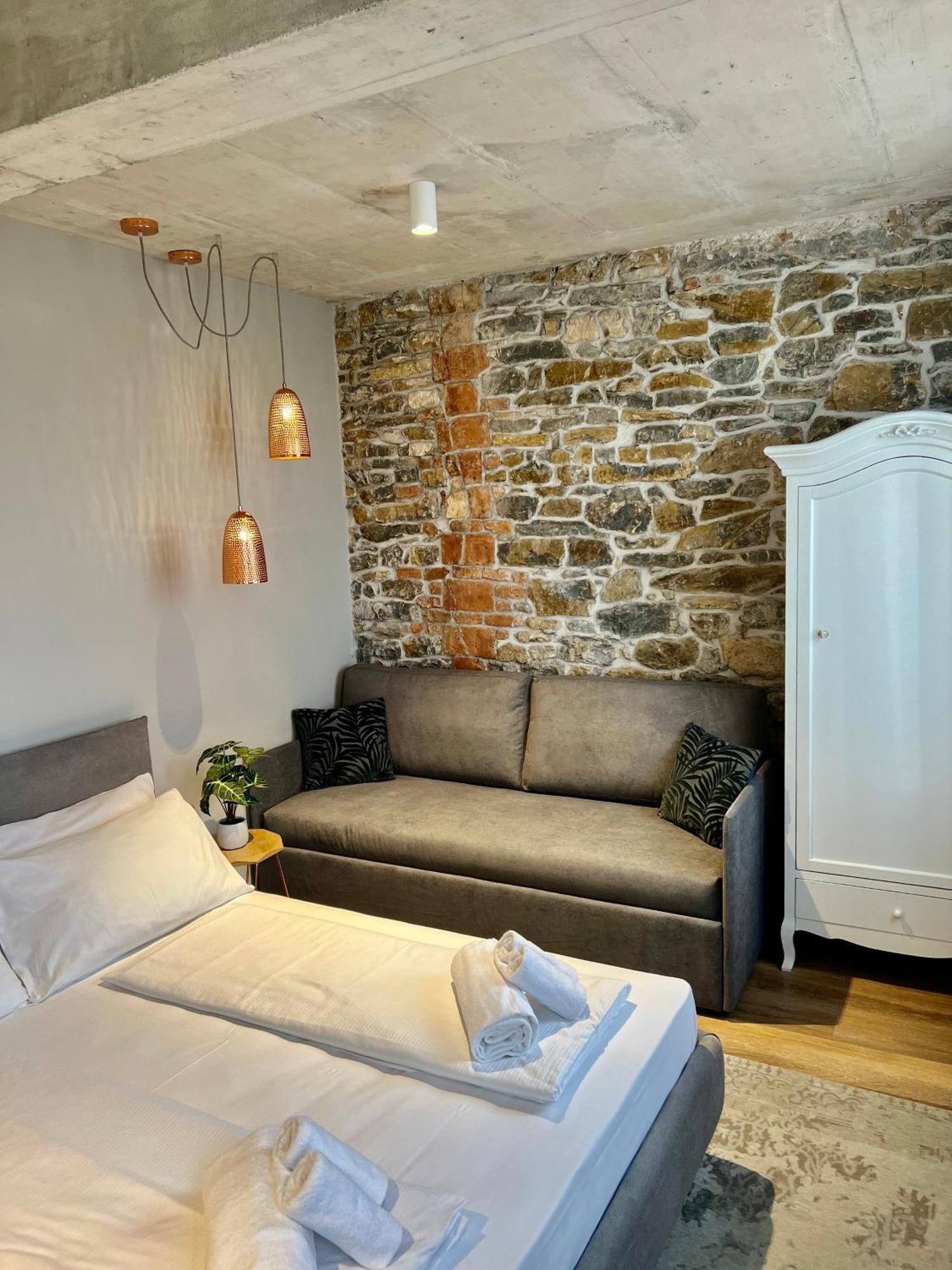 Črni Kal Vila Robida Rooms & Spa מראה חיצוני תמונה